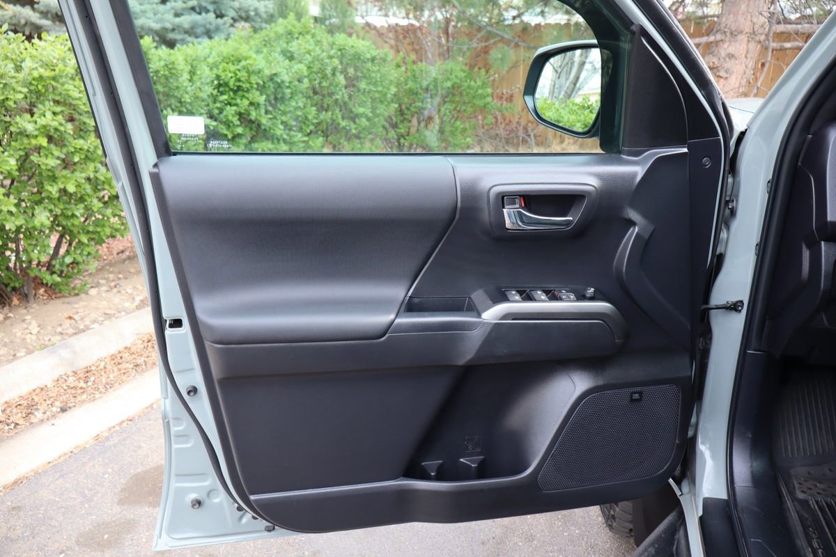 Used 2023 Toyota Tacoma TRD Off-Road w/ TRD Premium Off Road Package AWD/4WD image 42