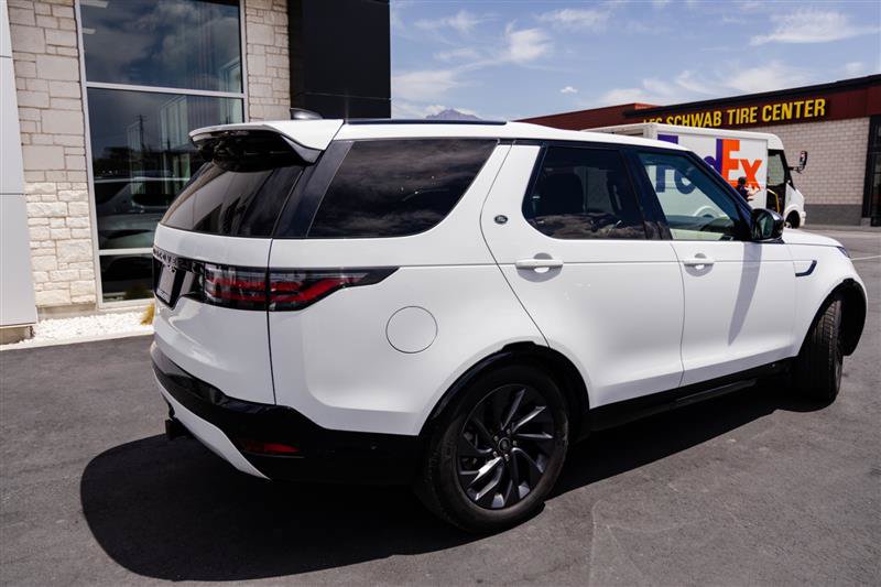 Used 2022 Land Rover Discovery S R-Dynamic AWD/4WD image 5