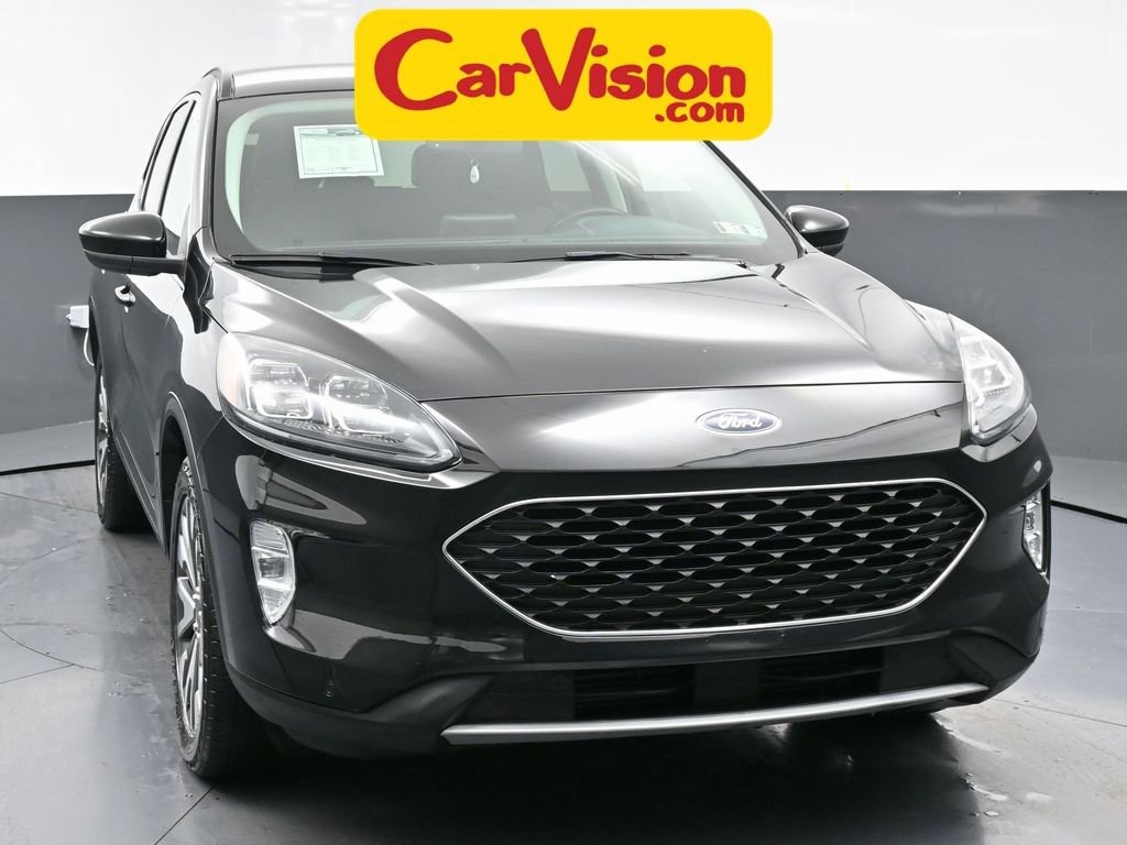 Used 2022 Ford Escape Titanium image 4