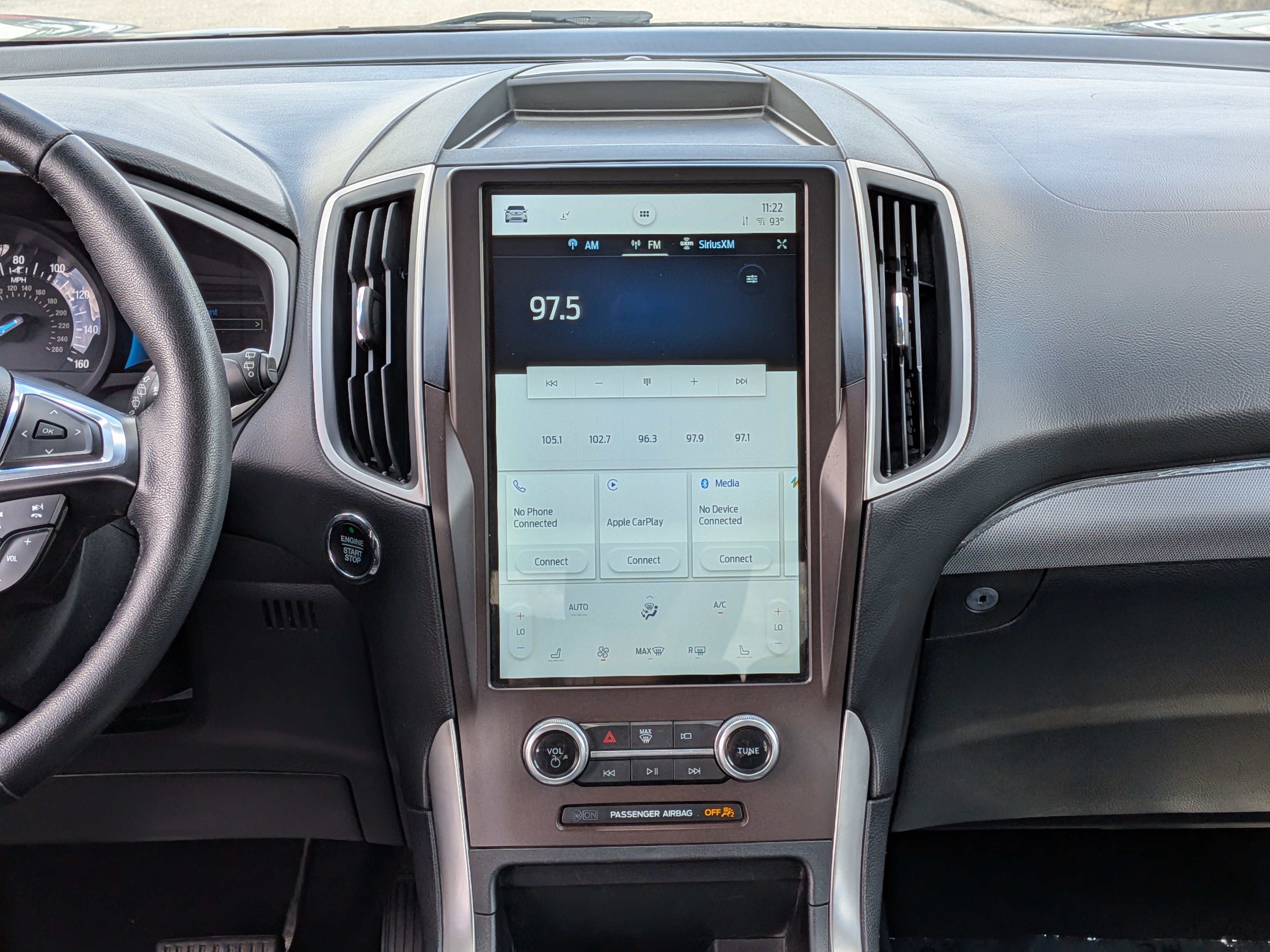 Used 2021 Ford Edge SEL AWD/4WD image 19