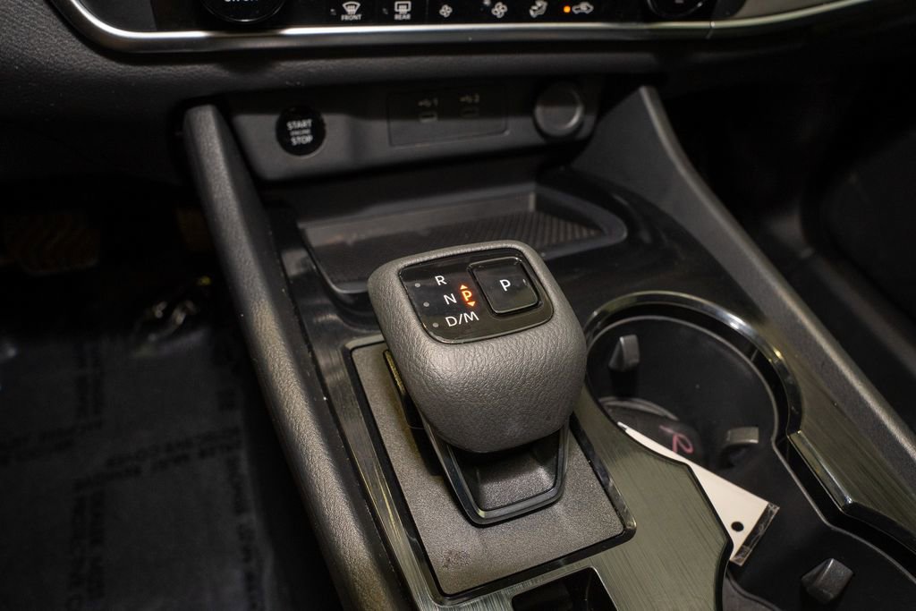 Certified 2024 Nissan Rogue SV image 16