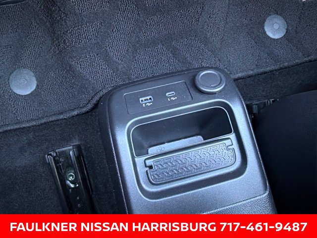 Used 2024 Nissan Ariya AWD image 30