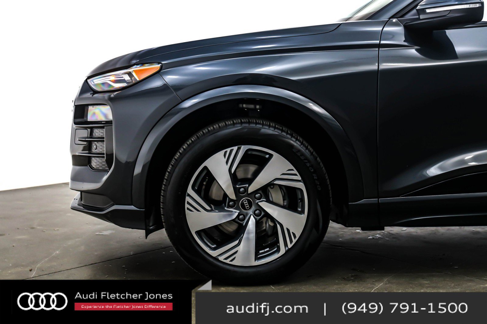 Used 2025 Audi Q6 e-tron Premium w/ Convenience Package image 10