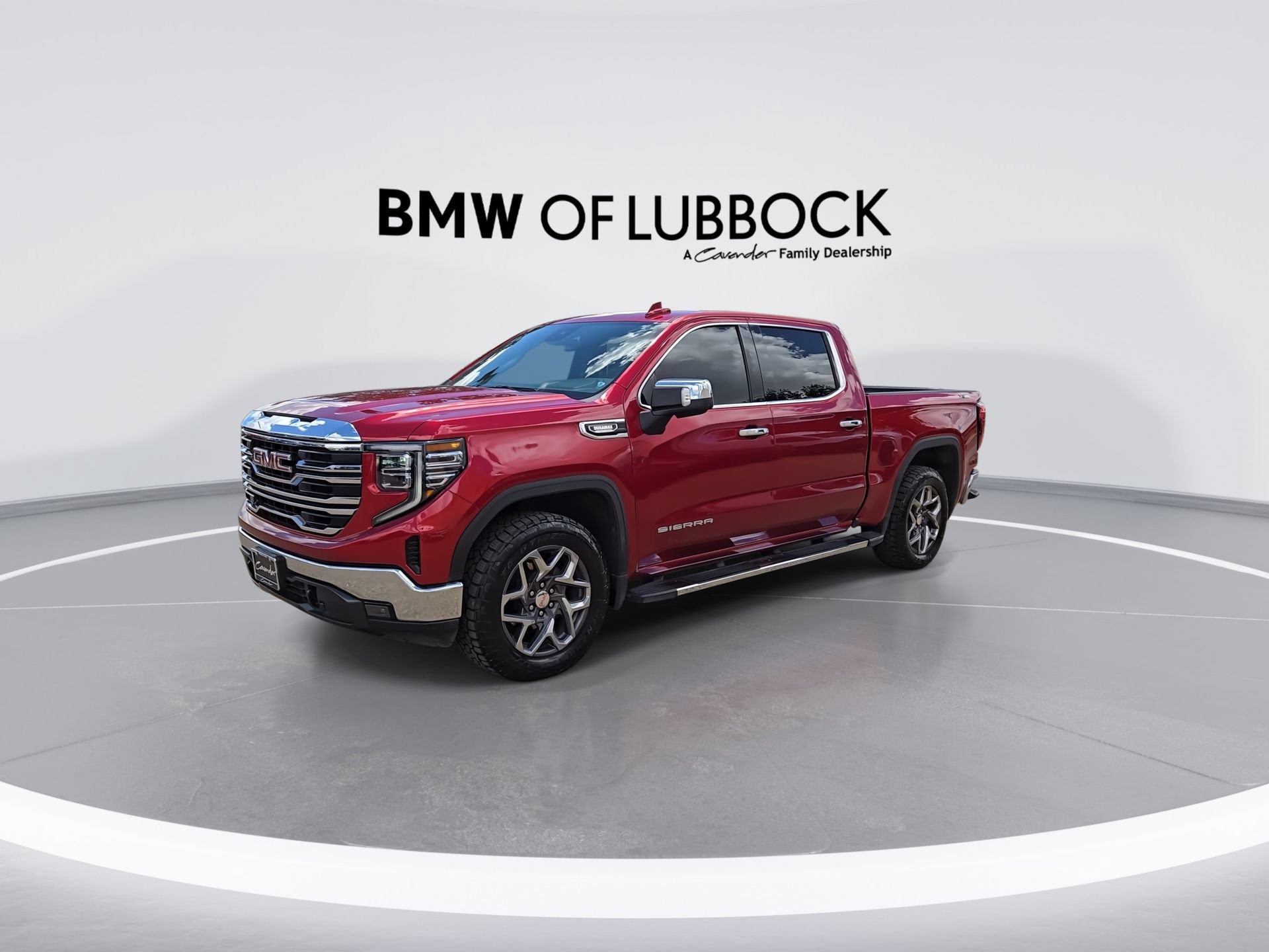 Used 2023 GMC Sierra 1500 SLT AWD/4WD image 4