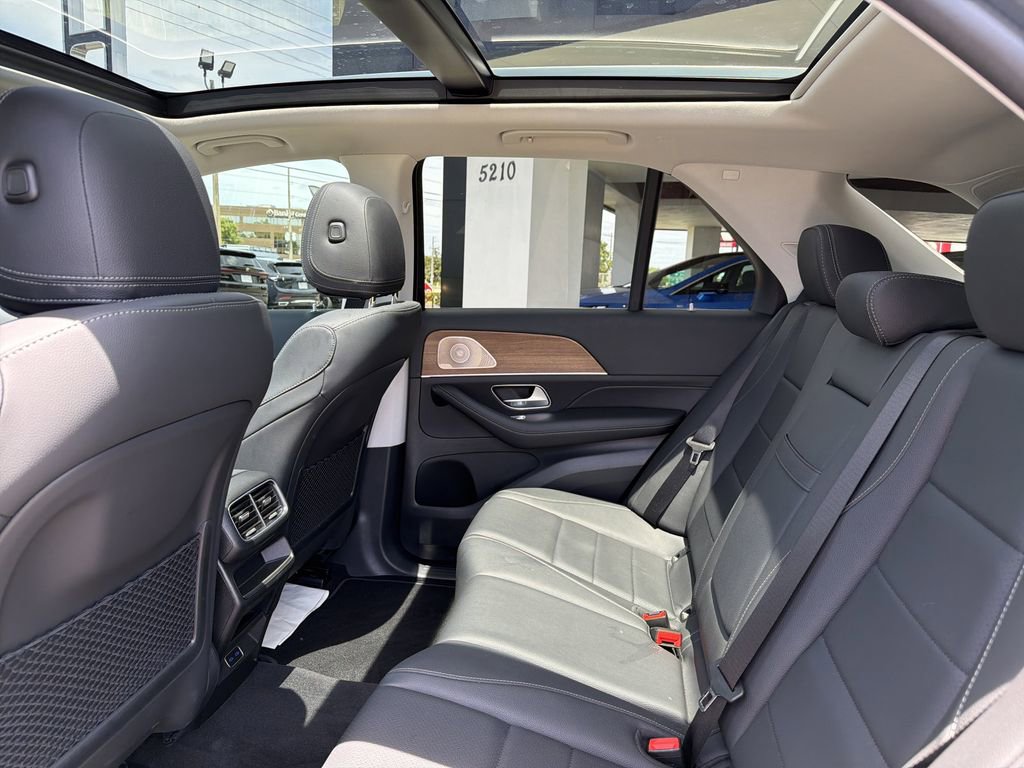 Used 2025 Mercedes-Benz GLE 350 4MATIC image 18