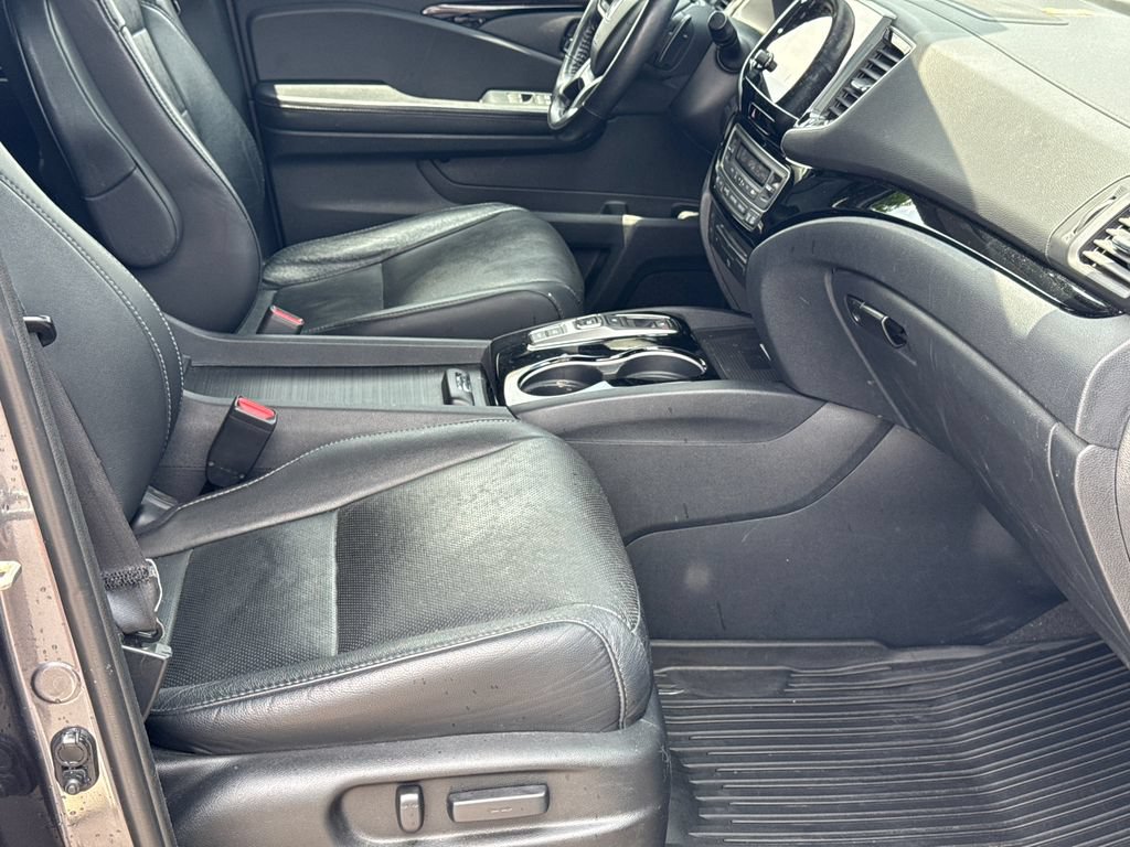Used 2020 Honda Pilot Touring image 15