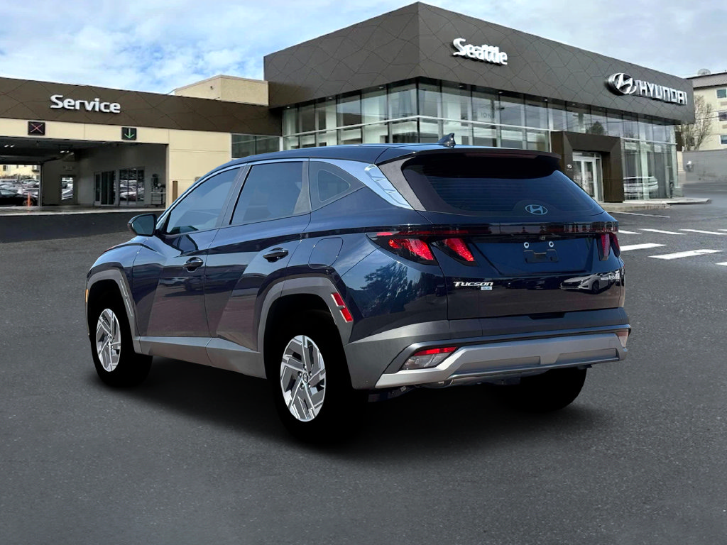 New 2026 Hyundai Tucson Blue SE w/ Tow & Go Package AWD/4WD image 5