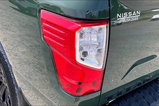 Used 2024 Nissan Titan SV w/ SV Bronze Edition Package AWD/4WD image 23