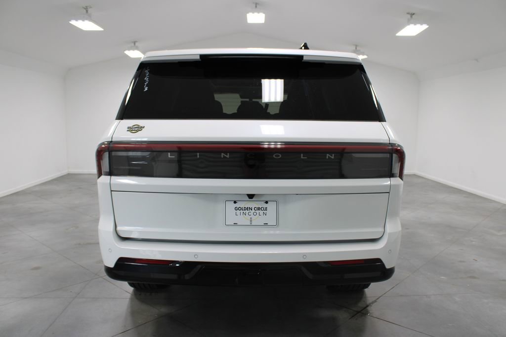 New 2025 Lincoln Navigator Reserve image 10