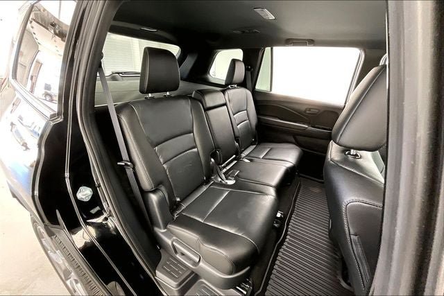 Certified 2023 Honda Passport EX-L image 19