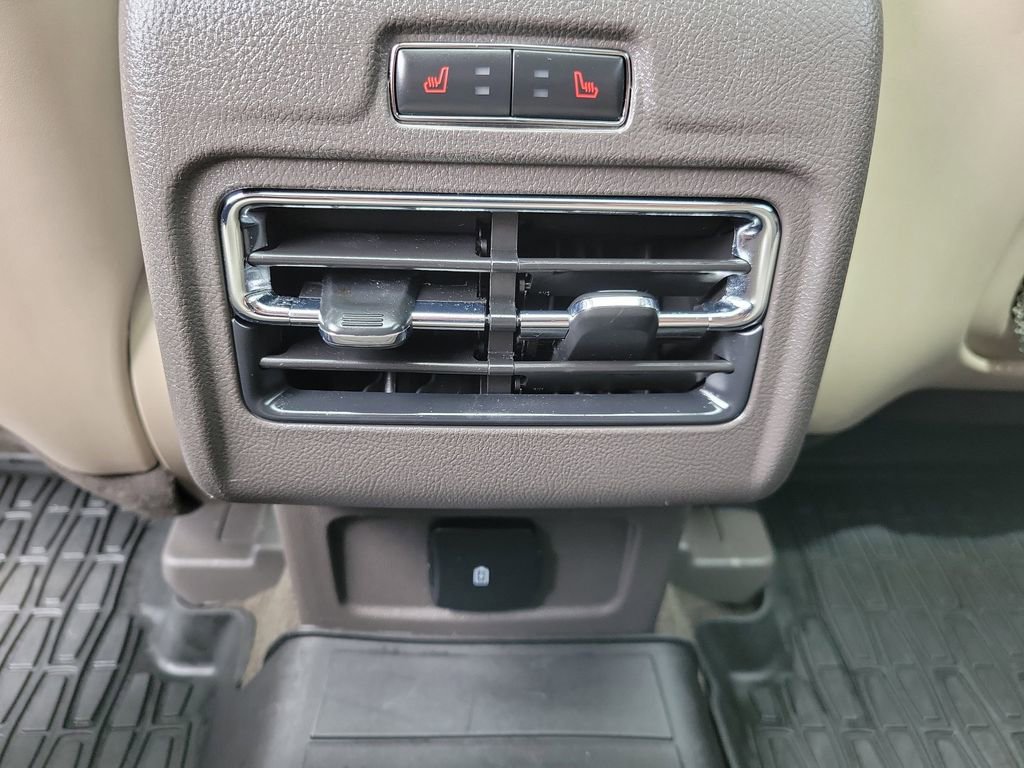 Used 2022 Lincoln Corsair Reserve w/ Equipment Group 201A image 17