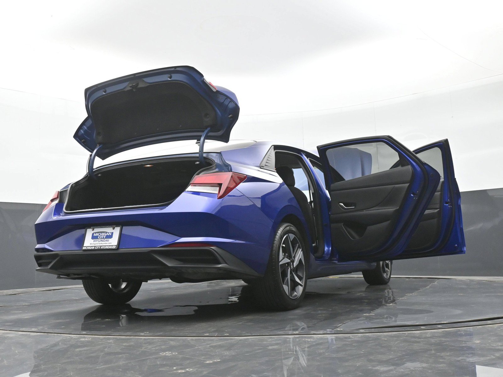 Used 2023 Hyundai Elantra SEL w/ Convenience Package FWD image 49
