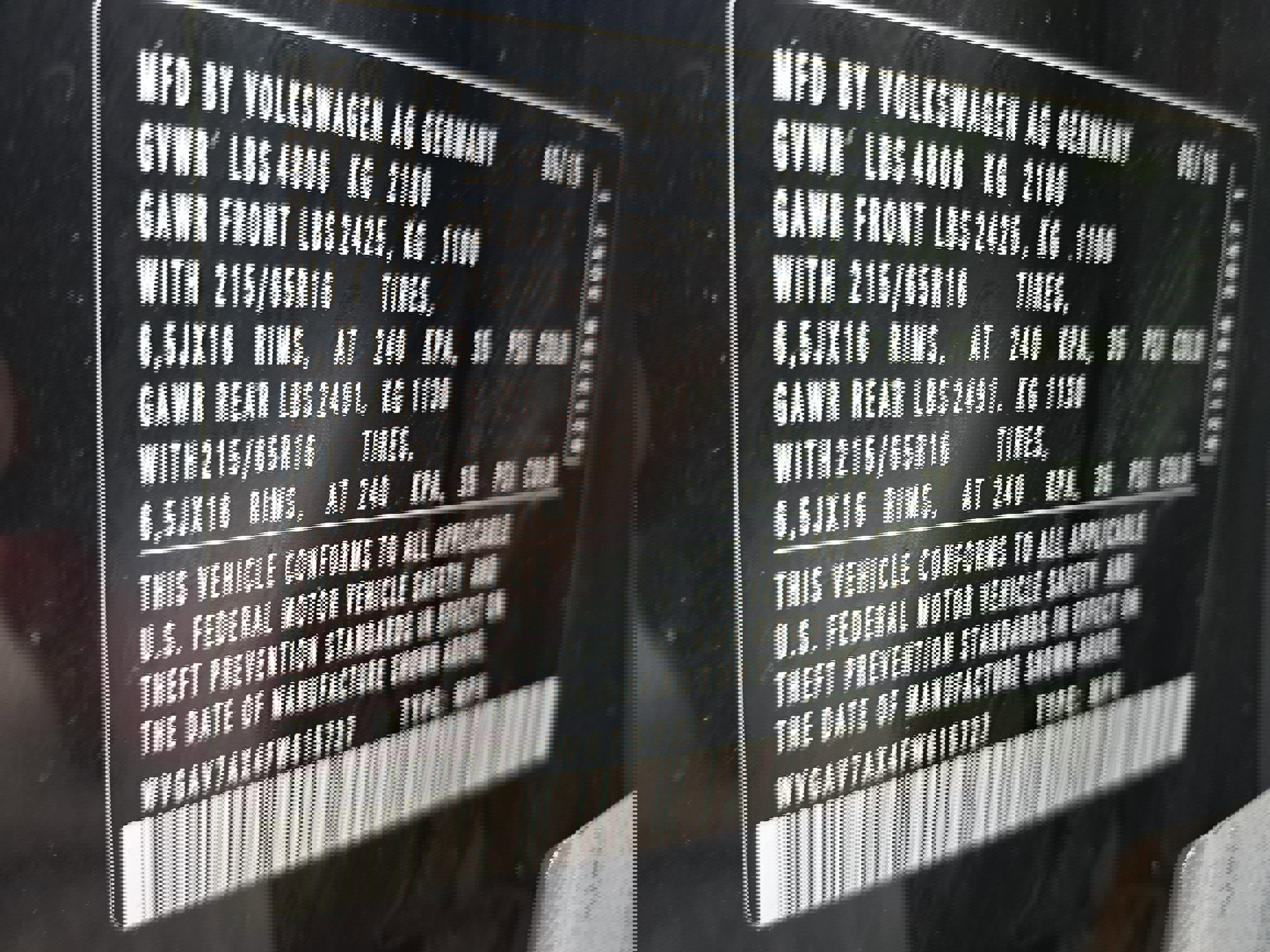 Used 2015 Volkswagen Tiguan S image 32