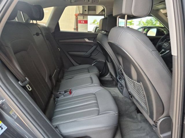 Certified 2023 Audi Q5 Premium w/ Convenience Package AWD/4WD image 18