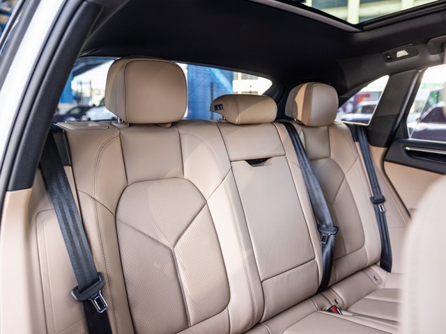 New 2026 Porsche Macan image 37