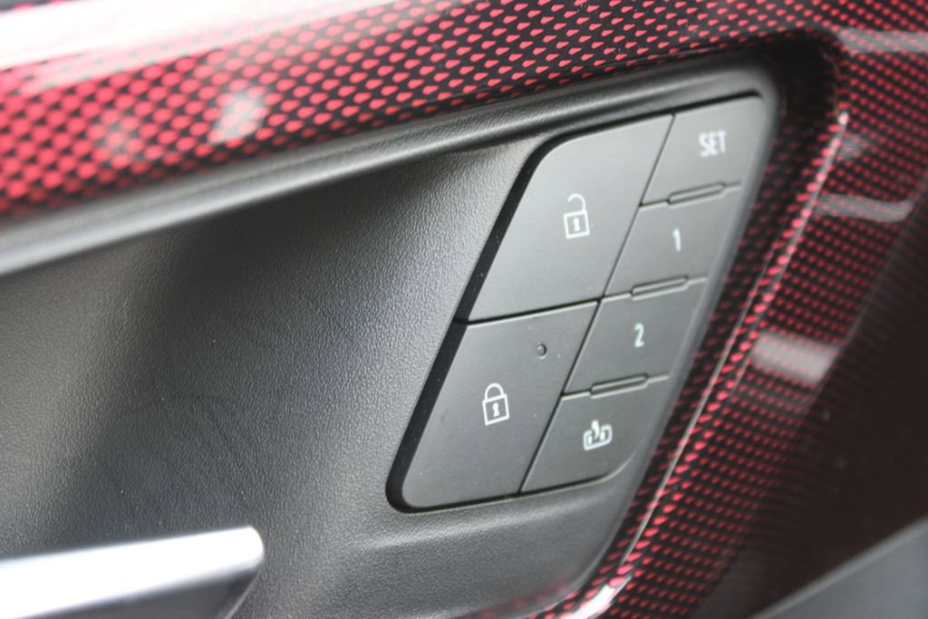 New 2026 Chevrolet Traverse RS w/ LPO, Floor Liner Package FWD image 41