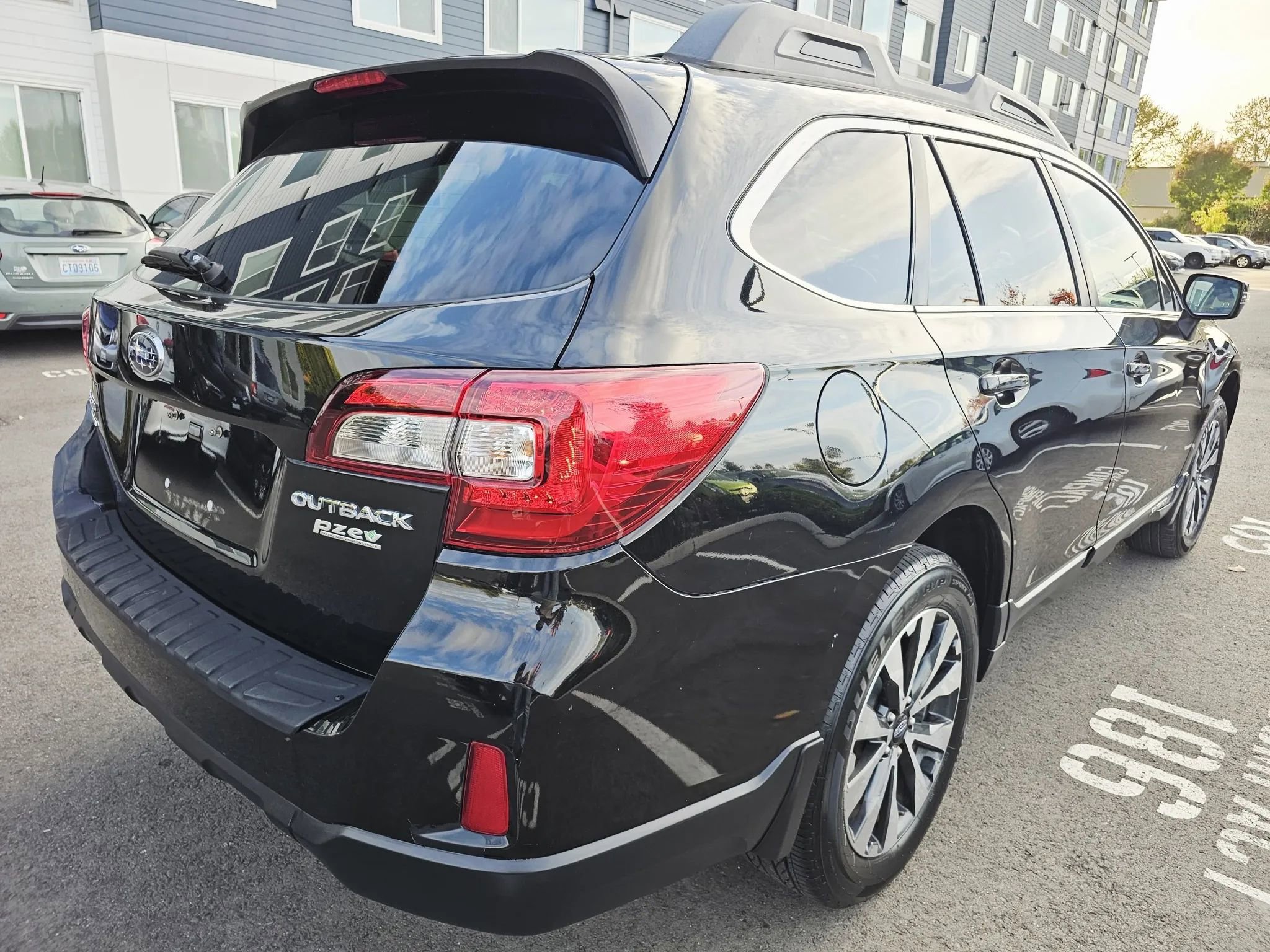 Used 2015 Subaru Outback 2.5i Limited image 5