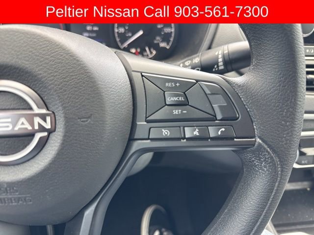 Used 2025 Nissan Altima 2.5 S FWD image 14