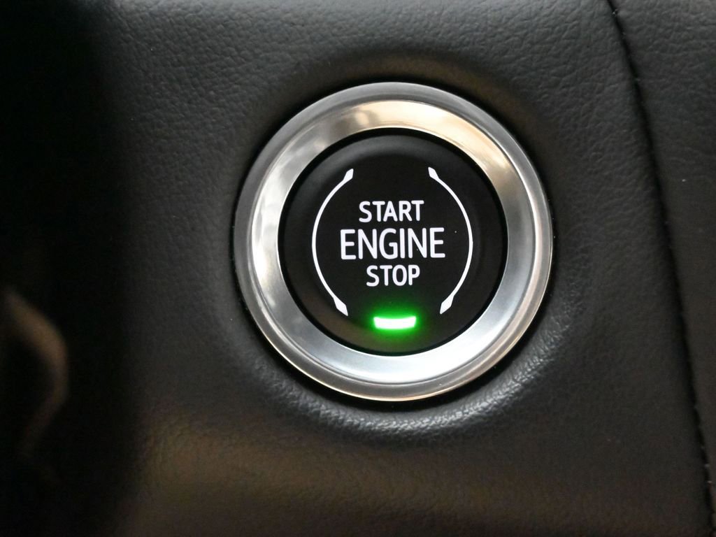 Used 2022 Chevrolet Tahoe RST w/ Luxury Package image 34