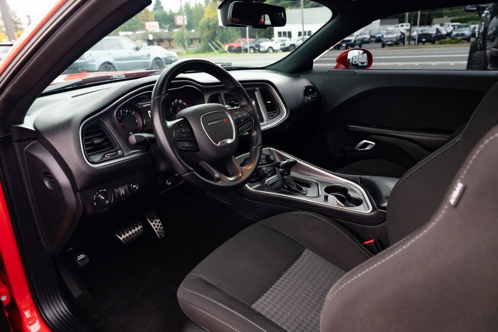 Used 2021 Dodge Challenger R/T w/ Driver Convenience Group image 21