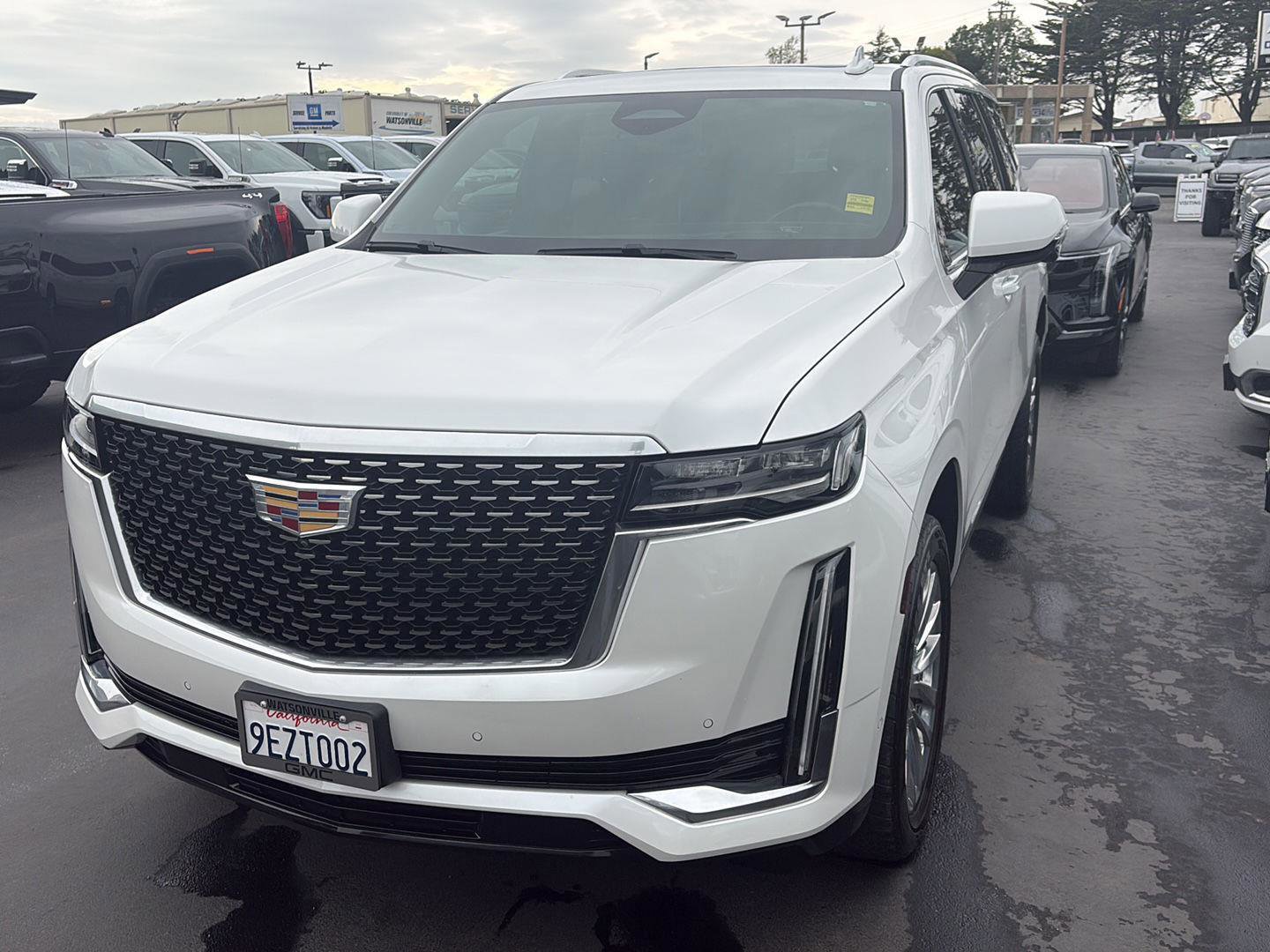 Used 2023 Cadillac Escalade Premium Luxury w/ Performance Package AWD/4WD image 15