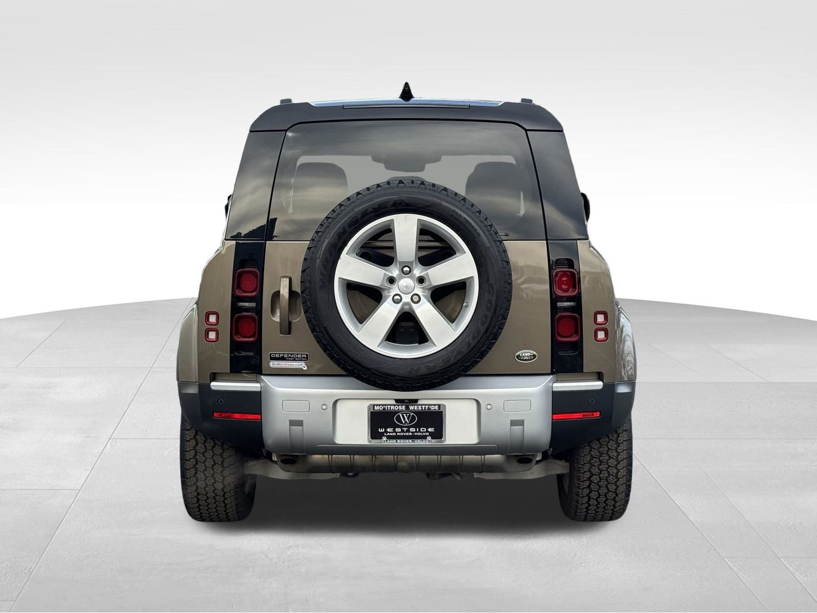 Used 2020 Land Rover Defender 110 First Edition AWD/4WD image 5