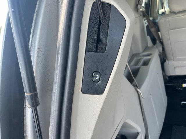 Used 2012 Chrysler Town & Country Touring-L w/ Entertainment Group #2 FWD image 40
