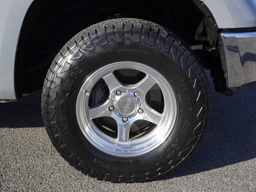 Used 2019 Toyota Tundra SR5 w/ SR5 Upgrade Package RWD image 10