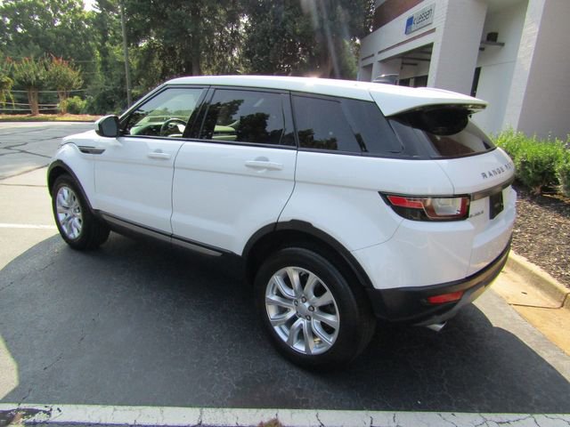 Used 2018 Land Rover Range Rover Evoque SE image 3