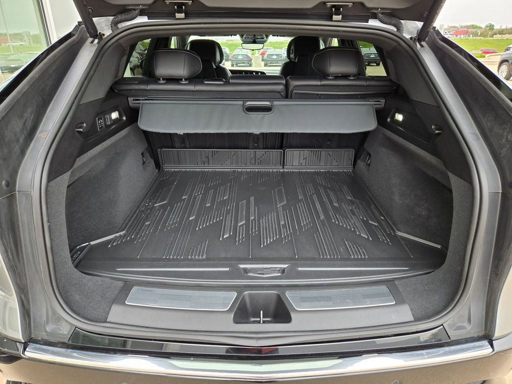 Certified 2024 Cadillac Lyriq Luxury w/ LPO, Floor Liner Package image 33