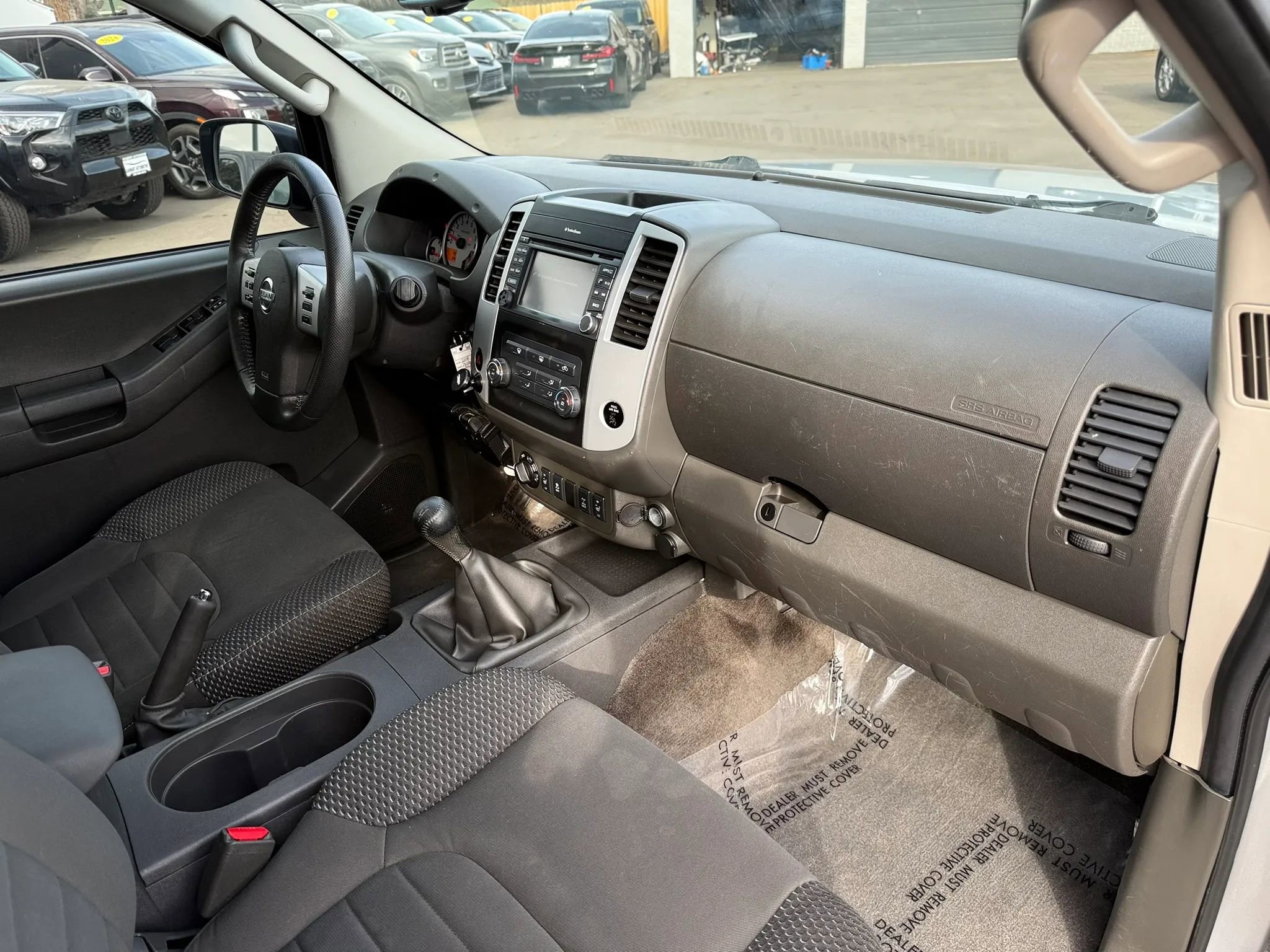 Used 2014 Nissan Xterra PRO-4X w/ Nevada Tow Package AWD/4WD image 21