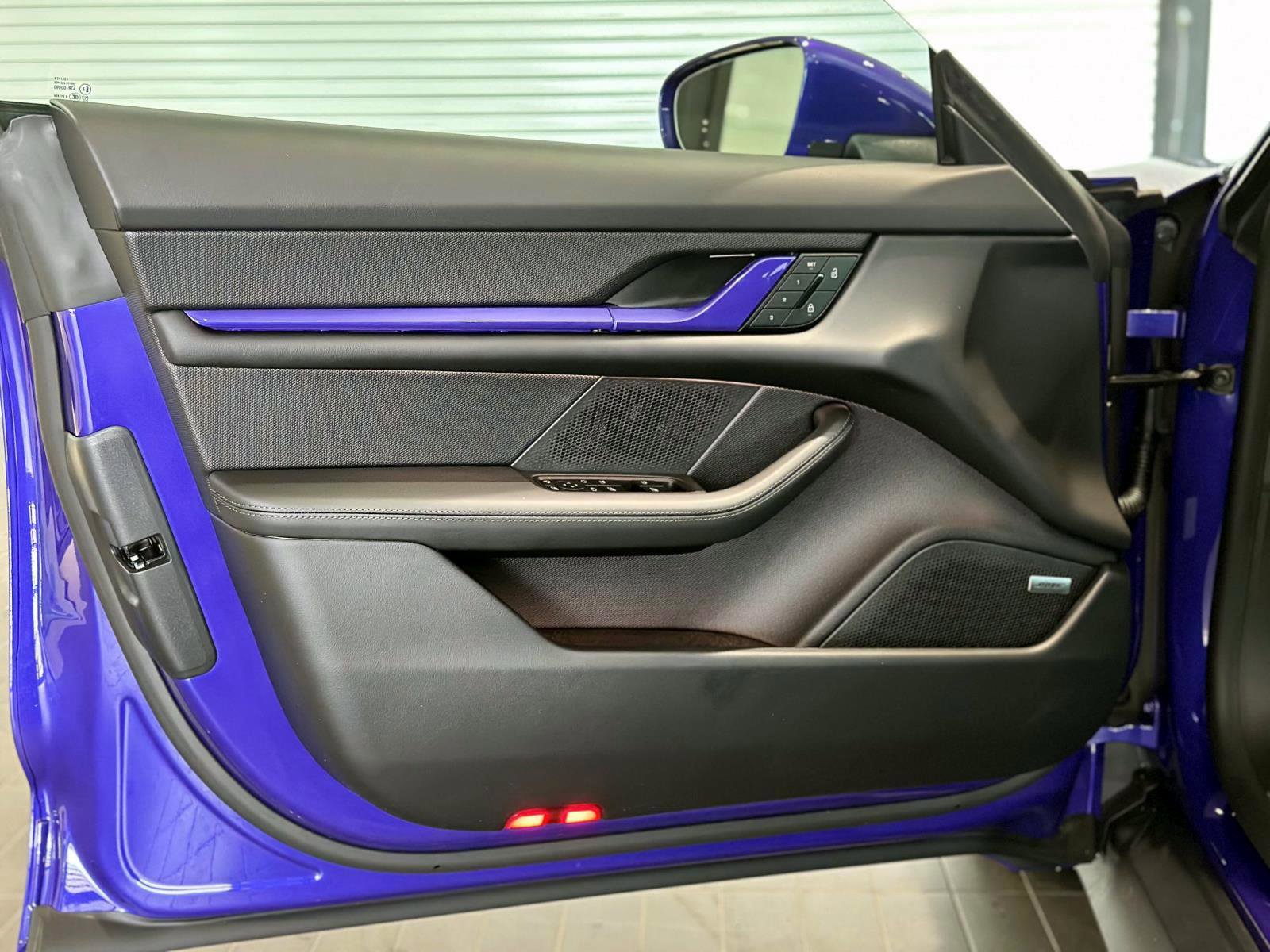 Certified 2025 Porsche Taycan image 17