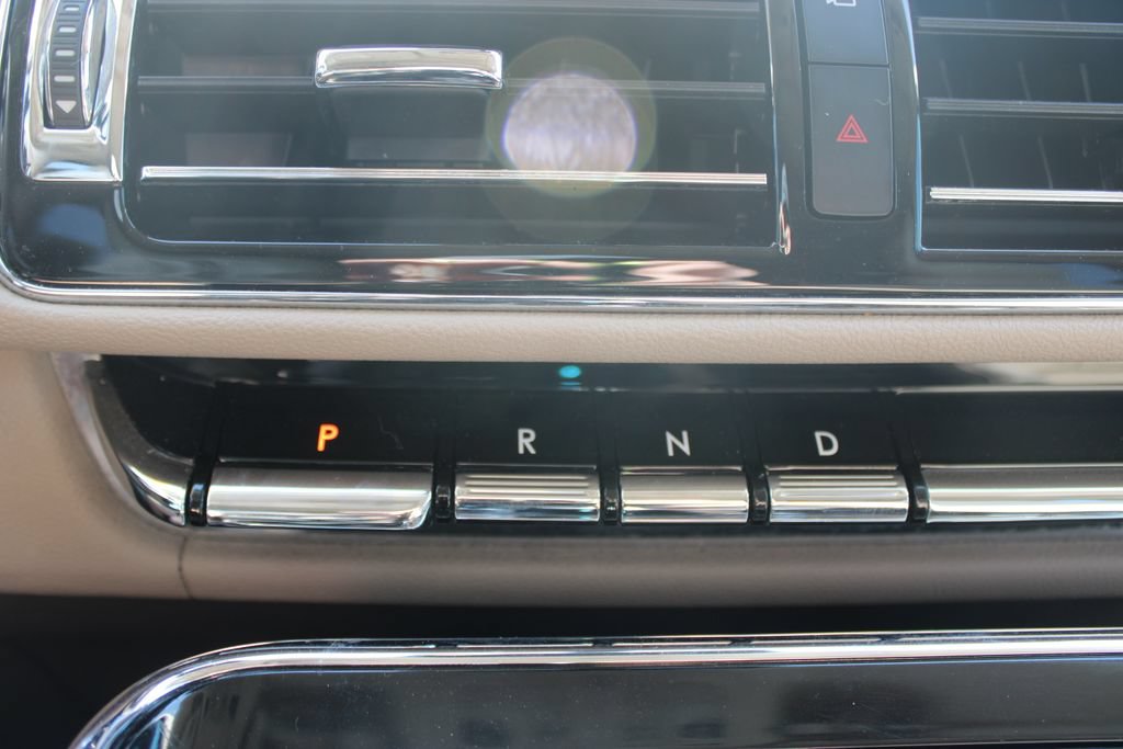 Used 2024 Lincoln Navigator L Reserve AWD/4WD image 47