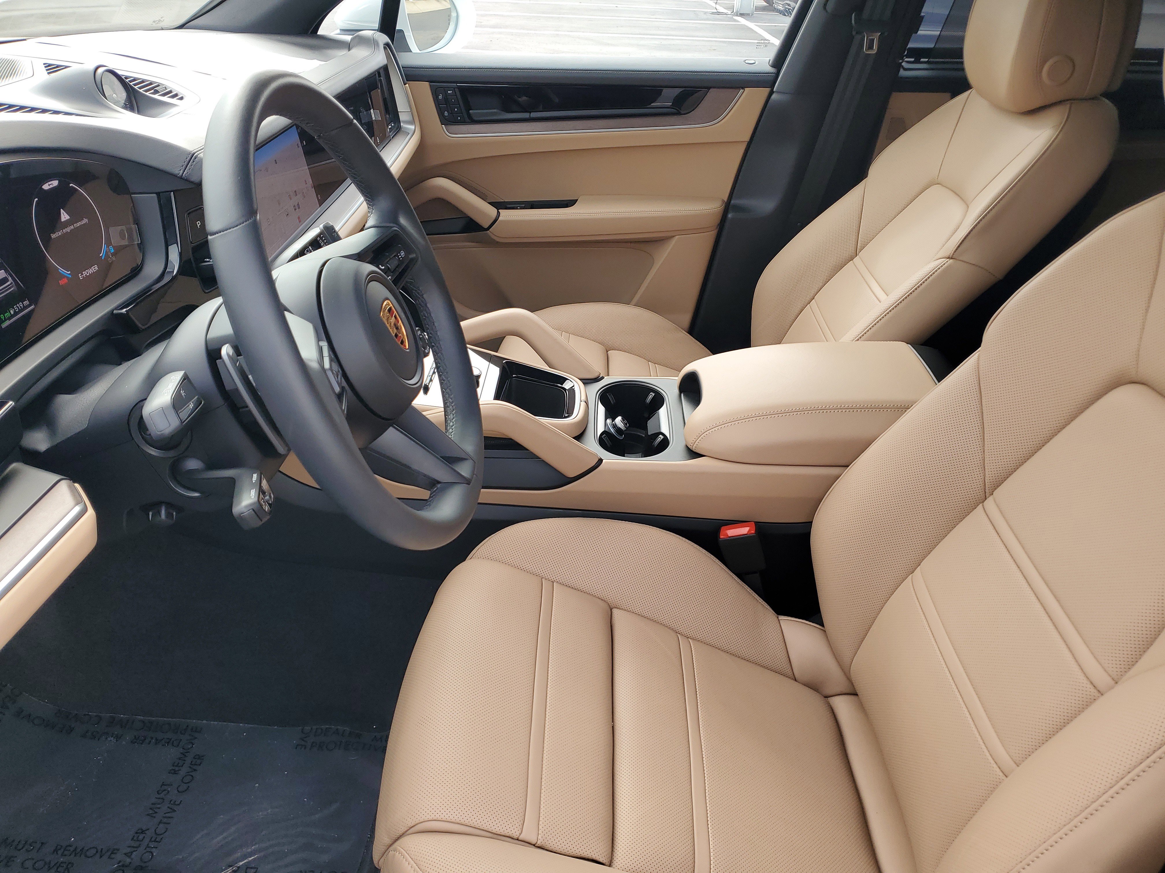 Used 2024 Porsche Cayenne E-Hybrid image 21