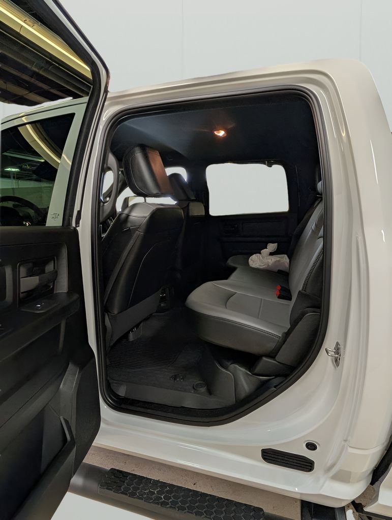 New 2026 RAM 2500 Tradesman AWD/4WD image 14