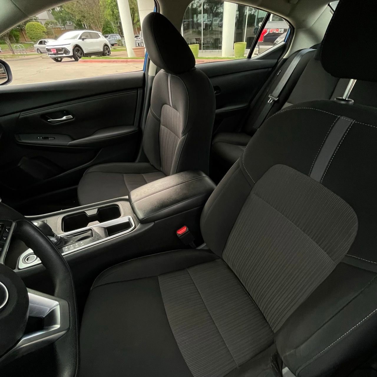 Used 2024 Nissan Sentra SV FWD image 22