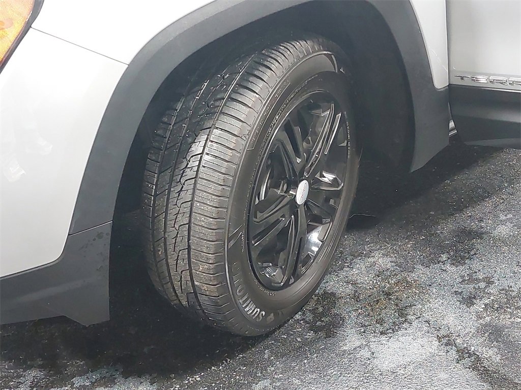 Used 2022 GMC Terrain SLE w/ Driver Convenience Package image 47