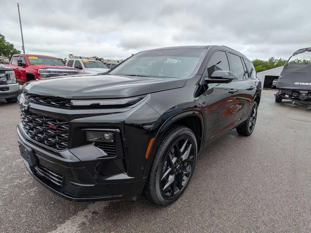 Used 2025 Chevrolet Traverse RS