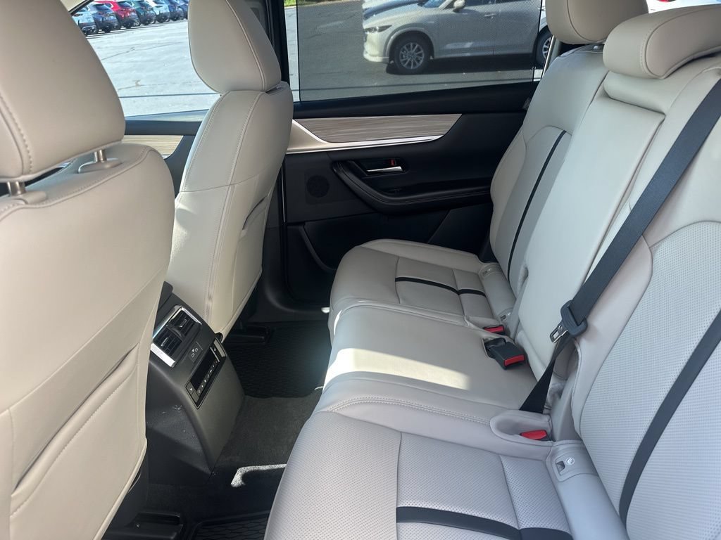 New 2026 MAZDA CX-90 Plug-In Hybrid w/Premium Sport AWD/4WD image 29