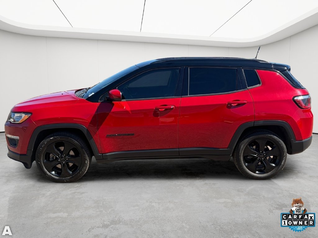 Used 2019 Jeep Compass Latitude FWD image 3