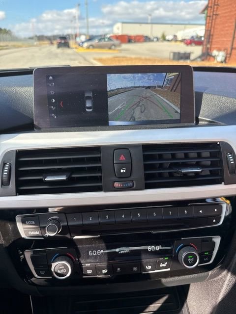 Used 2018 BMW 320i Sedan w/ Convenience Package image 24