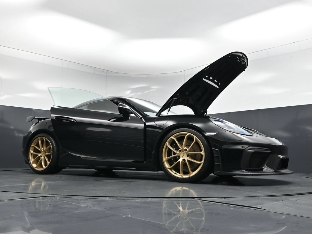 Used 2022 Porsche 718 Cayman GT4 RWD image 34