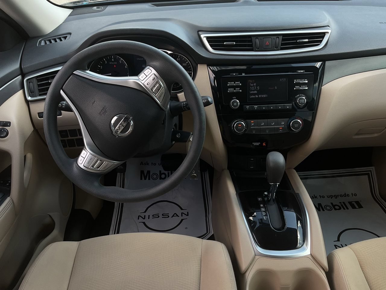 Used 2016 Nissan Rogue S w/ Appearance Package FWD image 13