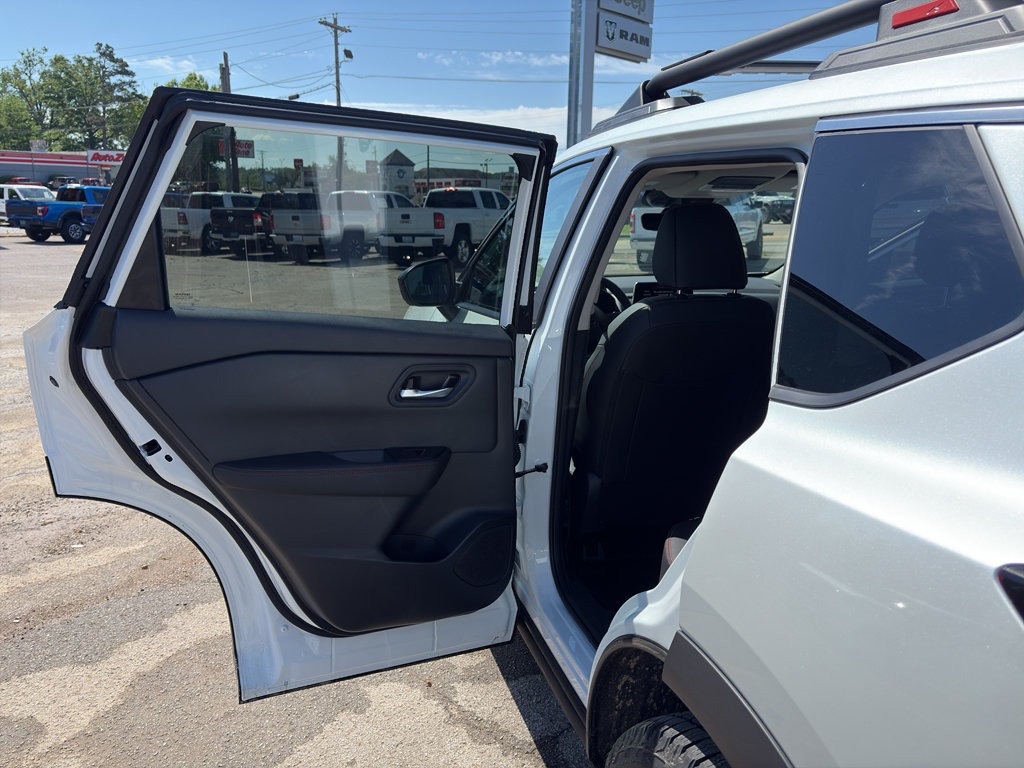 New 2026 Nissan Rogue SV AWD/4WD image 21