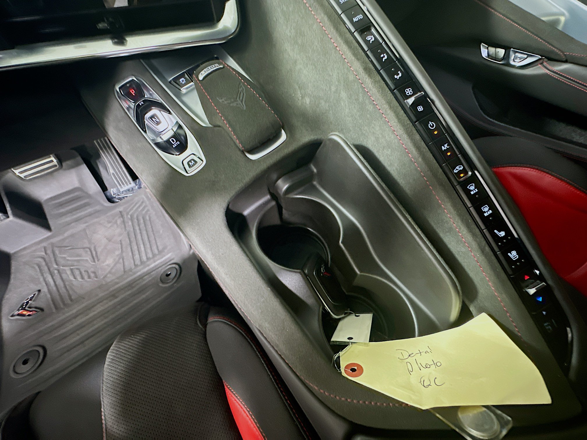 Used 2022 Chevrolet Corvette Stingray Premium Cpe w/ Z51 Performance Package RWD image 22