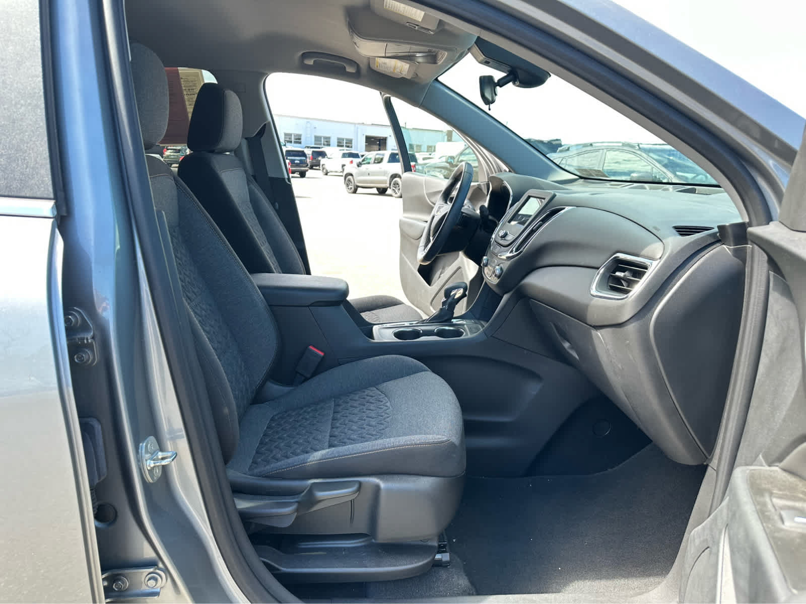Used 2023 Chevrolet Equinox LT AWD/4WD image 21