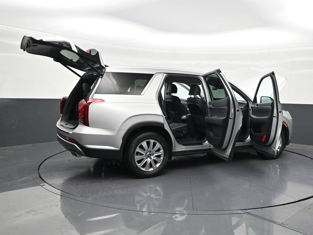 Used 2025 Hyundai Palisade SEL FWD image 32