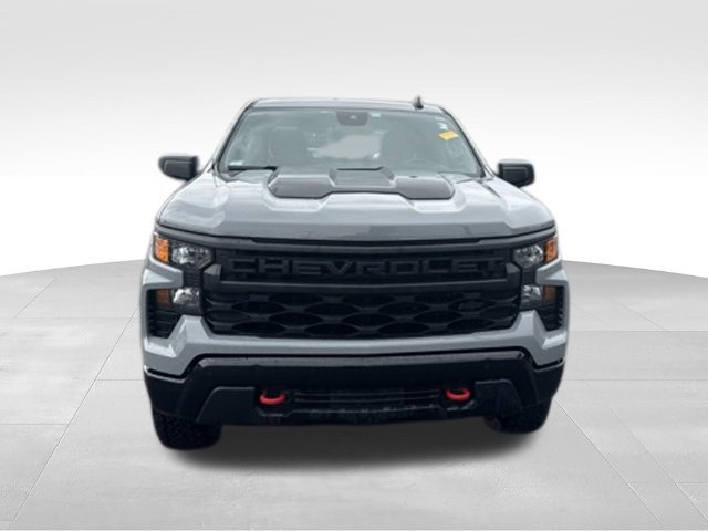 Used 2024 Chevrolet Silverado 1500 Custom Trail Boss w/ LPO, Dark Essentials Package AWD/4WD image 2