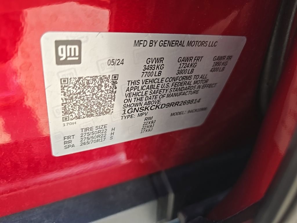 Used 2024 Chevrolet Suburban LT w/ Luxury Package AWD/4WD image 13