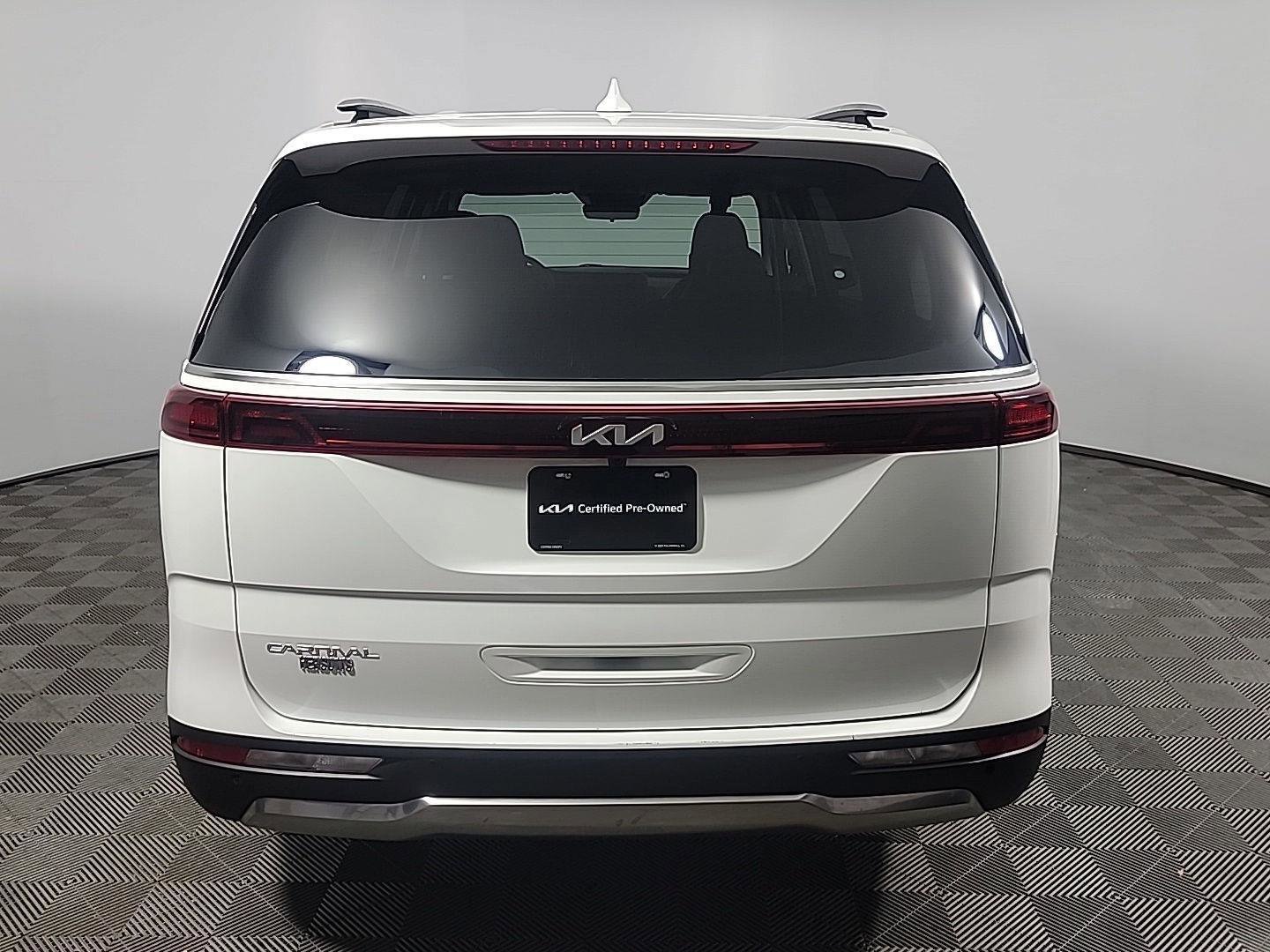 Used 2024 Kia Carnival SX image 5